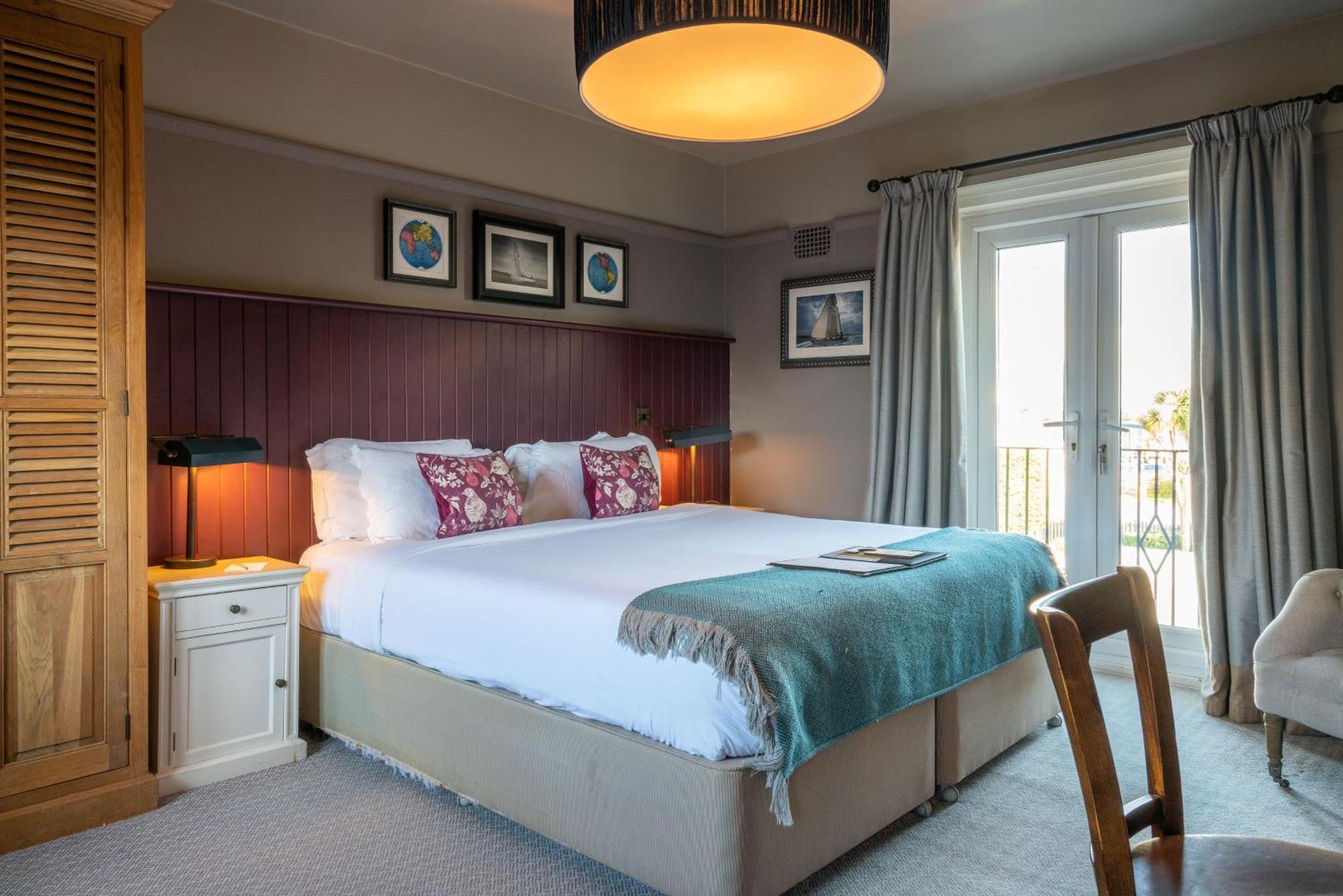 The Mayflower Lymington Exteriör bild